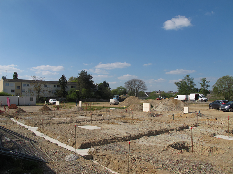 14 - Premiere pierre Clos des Ursulines Chateau Gontier Mayenne habitat avril 2017