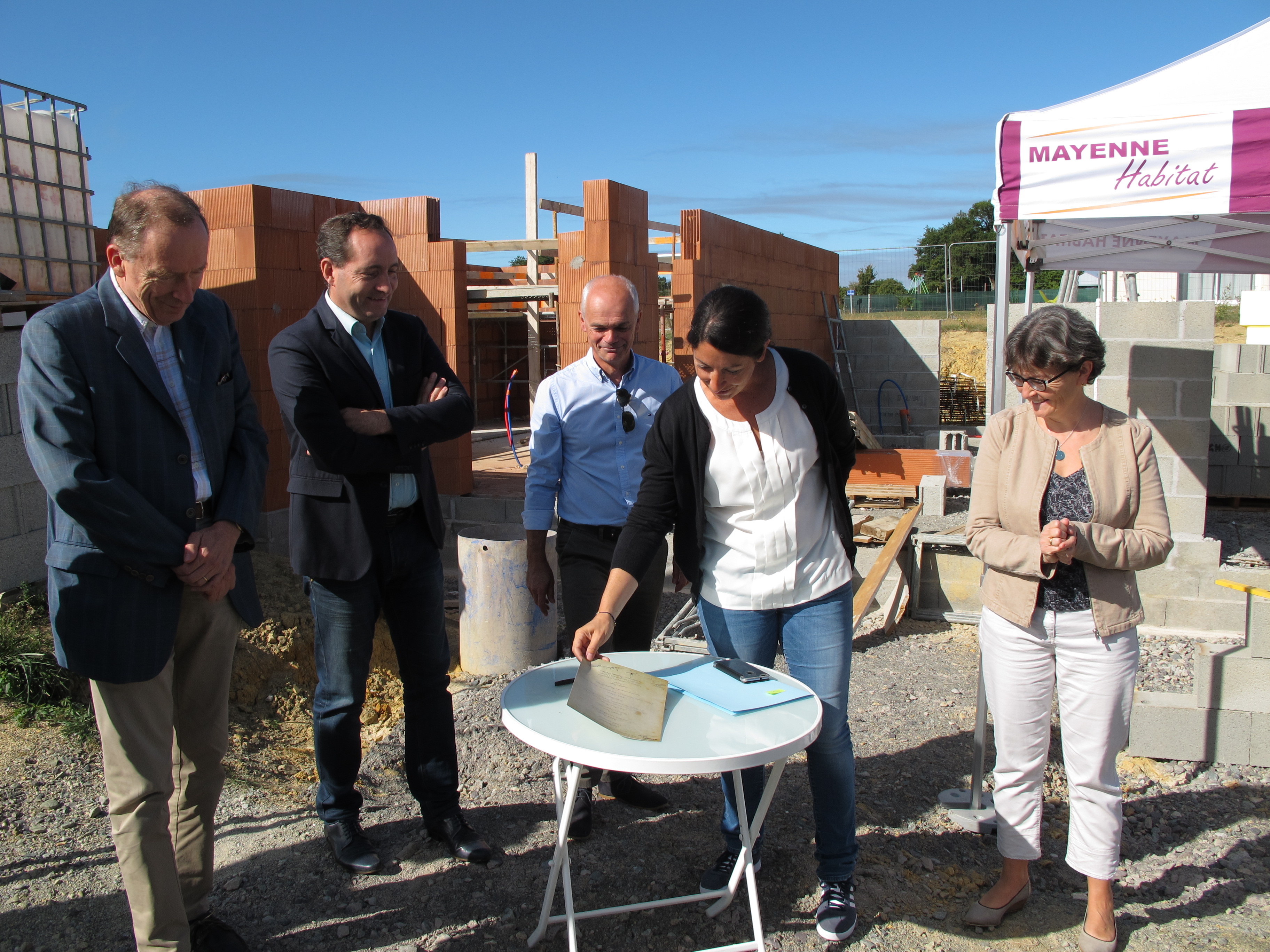 pose-pierre-st-christophe-du-luat-mayenne-habita